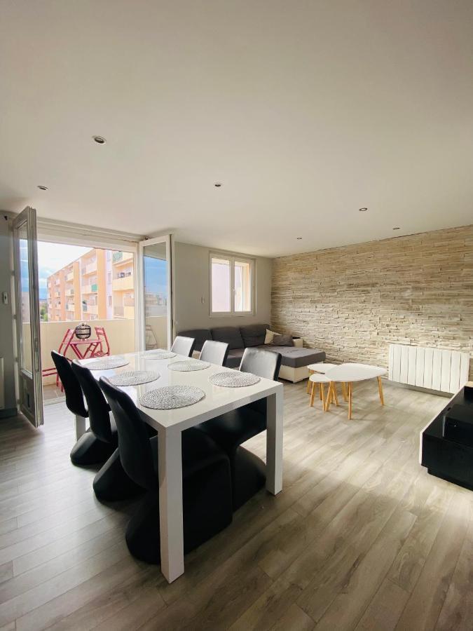 Appartement - Roanne Luaran gambar