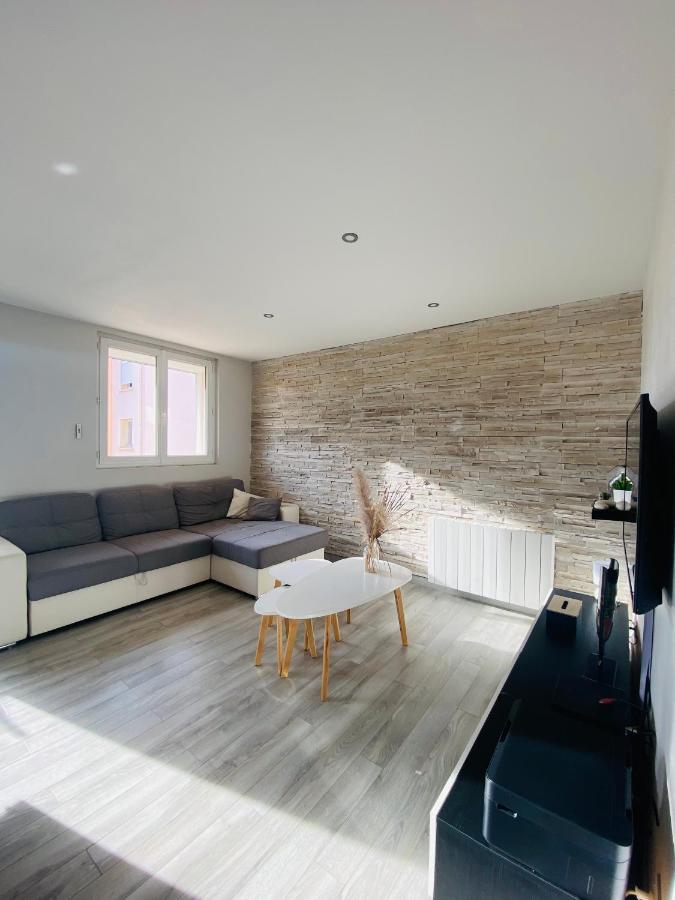Appartement - Roanne Luaran gambar